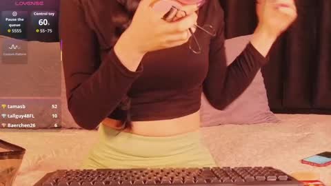 Snapshot of dirtylittleslutt_ chatting on October 1, 3:05 am Nemesis online show from October 1, 3:05 am