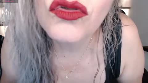 Diva online show from July 24, 7:22 pm