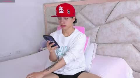 Thiago online show from September 20, 2:42 pm