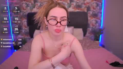 DivineJasss online show from March 16, 2:37 am