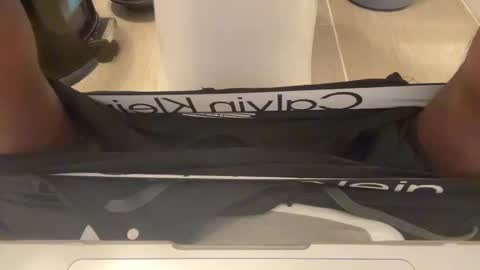 Snapshot of djblackdaddy chatting on October 16, 3:00 pm djblackdaddy online show from October 16, 3:00 pm