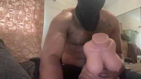 Snapshot of djblackdaddy chatting on March 12, 8:31 pm djblackdaddy online show from March 12, 8:31 pm