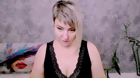 djullia online show from July 30, 6:36 am