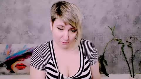djullia online show from May 2, 6:41 am