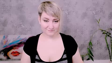 djullia online show from December 4, 10:37 am