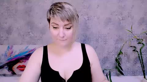 djullia online show from November 3, 8:37 am