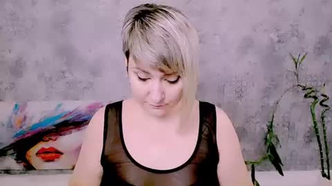djullia online show from July 25, 6:11 am