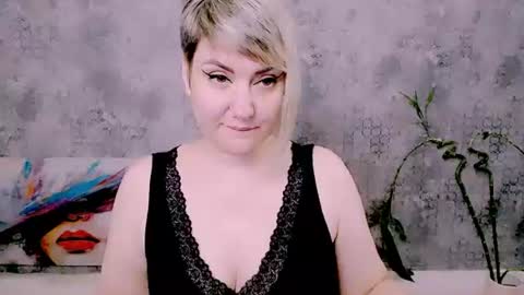 djullia online show from June 26, 7:03 am