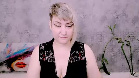djullia online show from July 2, 6:18 am