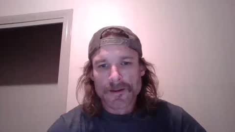 Snapshot of dngl264699 chatting on October 10, 5:02 am ImperviousAnchored online show from October 10, 5:02 am