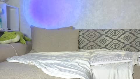 Alex online show from December 21, 1:32 pm