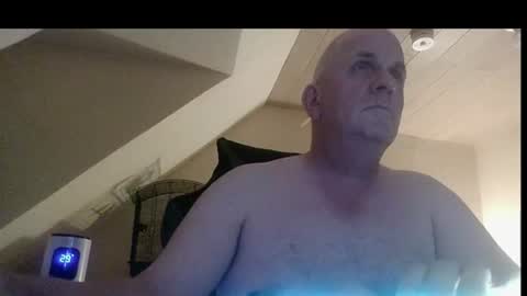 doggy2629 online show from August 1, 7:15 pm
