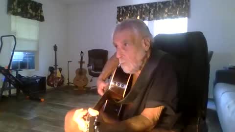 Snapshot of dogluc7 chatting on February 3, 8:57 pm dogluc7 online show from February 3, 8:57 pm