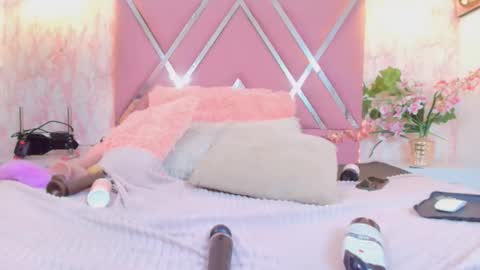 Dolce Pearl online show from April 29, 4:17 am