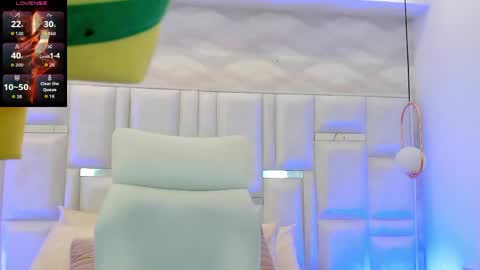 doll  bella online show from May 1, 2:00 pm