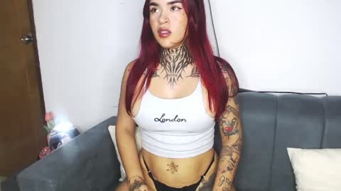 doll_and_thebrown online show from April 24, 1:29 am