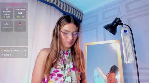 doll_isa_ online show from September 10, 7:15 pm