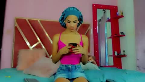dollcute_latin online show from April 26, 10:40 pm
