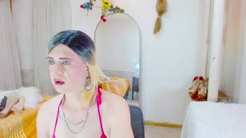 ilona online show from June 18, 4:40 am