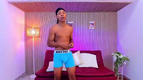 dolls_wallen online show from July 20, 1:35 pm
