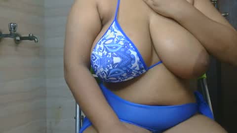 dolly_2 online show from July 5, 4:19 am
