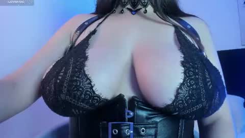 Call me Zoe  online show from July 24, 6:32 am