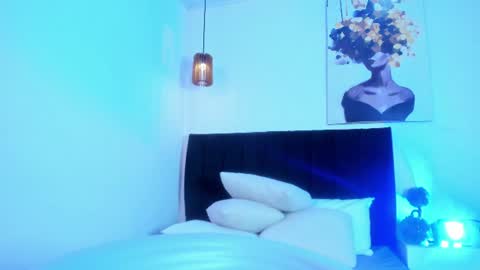 Call me Zoe  online show from June 27, 3:34 am