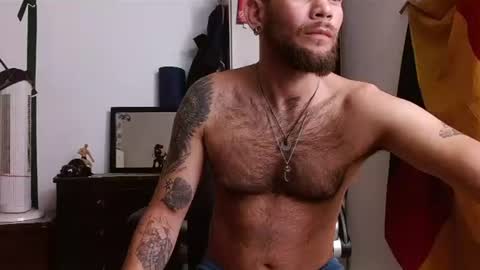 Logan - INDEPENDET MODEL online show from July 9, 10:08 am