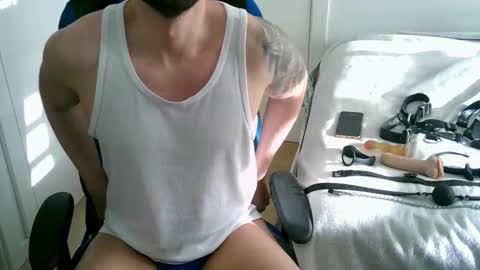 DominatedTitan online show from February 12, 9:02 am