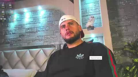 Snapshot of dominic_de_luca chatting on September 17, 3:21 am dominic de luca online show from September 17, 3:21 am
