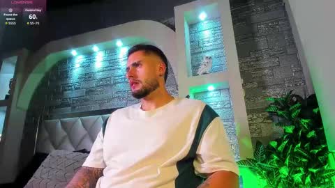 Snapshot of dominic_de_luca chatting on September 27, 2:09 am dominic de luca online show from September 27, 2:09 am