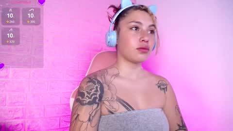   online show from February 24, 11:35 am