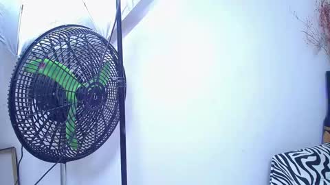 dominic_smith_ online show from November 25, 10:41 pm