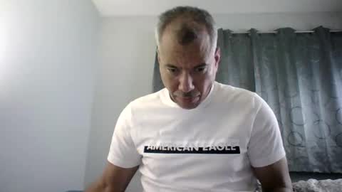 luis online show from December 9, 1:40 am