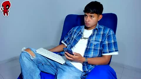 Dominic  online show from May 2, 1:44 am