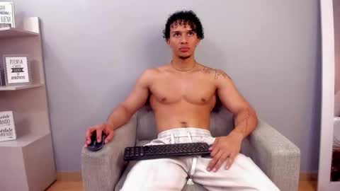 Dominick Star online show from November 28, 4:53 am