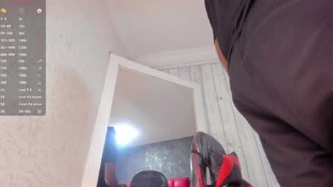 Dominicscott online show from July 8, 2:09 pm