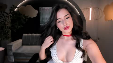 Dominique online show from January 20, 8:29 pm