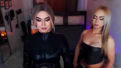 Snapshot of dominuscockwhore chatting on September 26, 4:09 am blair online show from September 26, 4:09 am