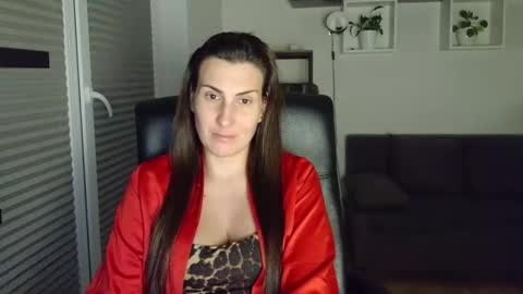 DonnaLive online show from October 7, 8:49 pm