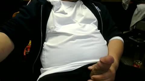 donutz333 online show from June 1, 3:19 am