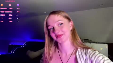 Anika online show from August 2, 9:49 pm