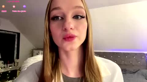 Anika online show from July 2, 7:52 pm