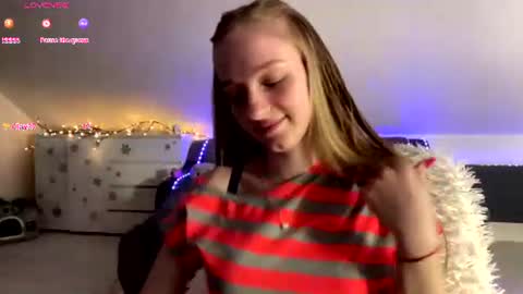 Anika online show from June 28, 9:00 pm