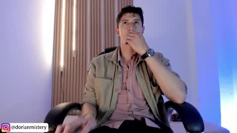 dorian_mystery online show from May 4, 11:22 pm