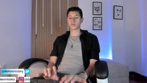 dorian_mystery online show from July 1, 8:17 pm