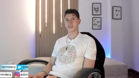 dorian_mystery online show from June 11, 1:38 am
