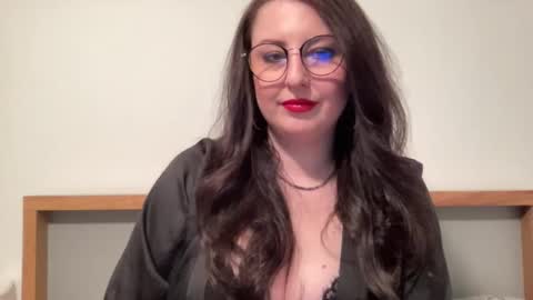 Dorothy online show from May 4, 6:36 pm