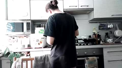 Dorrie Ann online show from February 12, 6:51 am