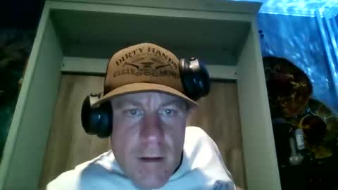 doucettej893 online show from February 19, 2:54 am